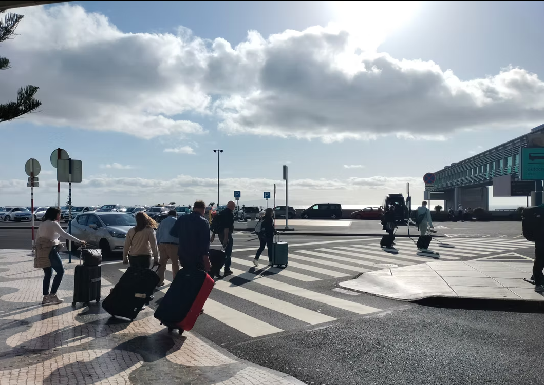 MADEIRA AIRPORT - PARK P0 (MEETING POINT)